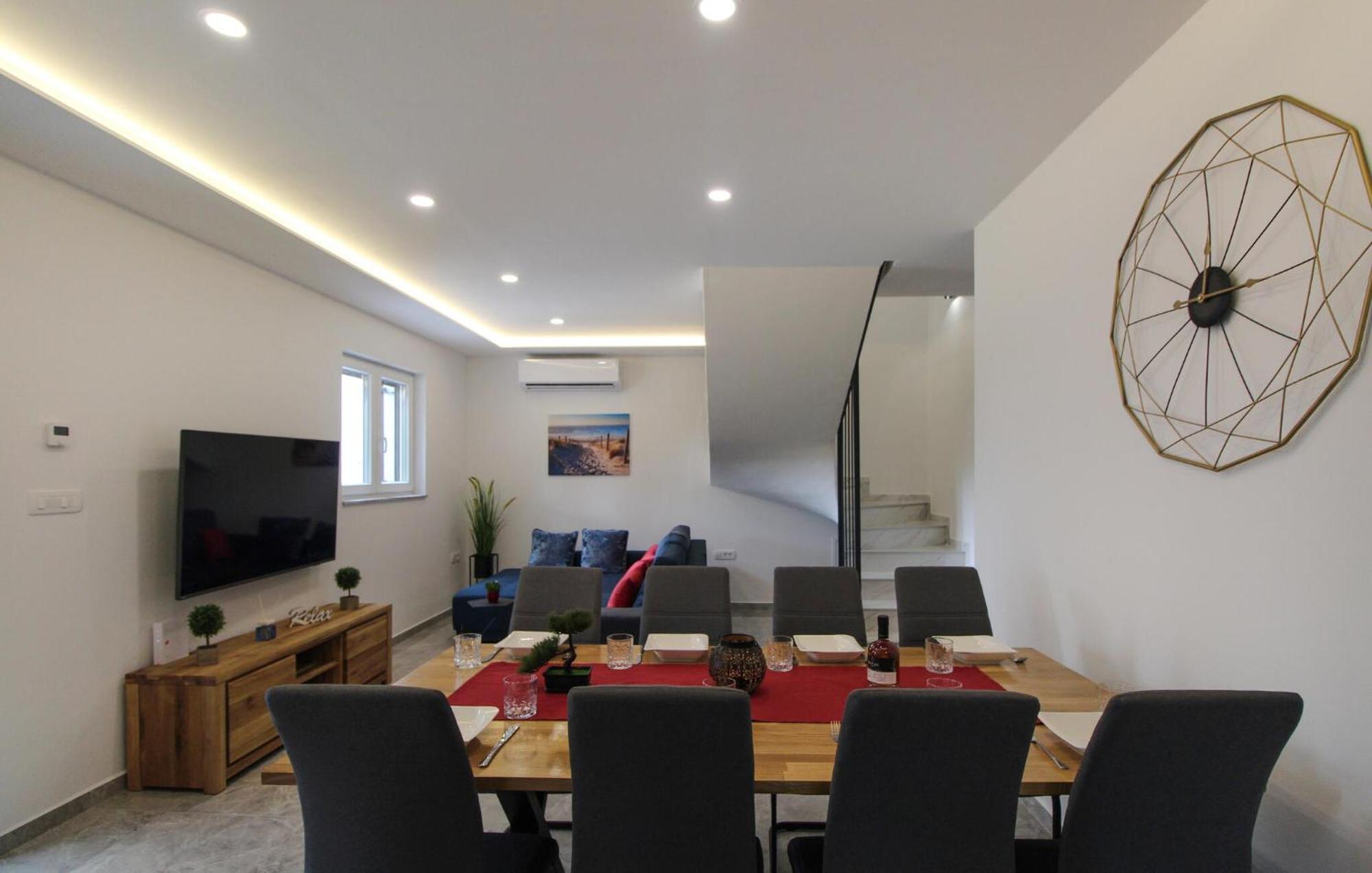 Gorgeous Home In Labin With Kitchen 外观 照片