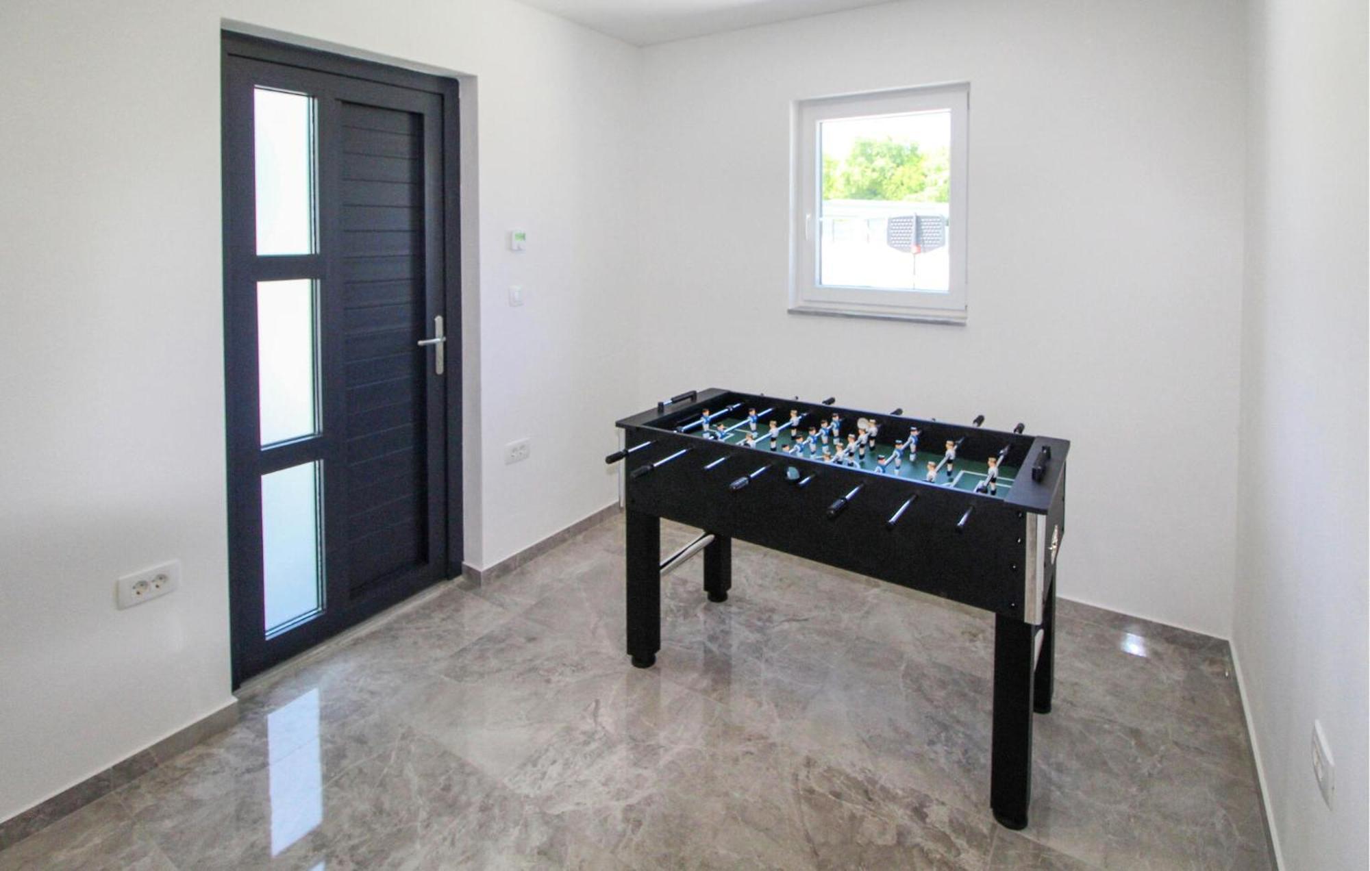 Gorgeous Home In Labin With Kitchen 外观 照片