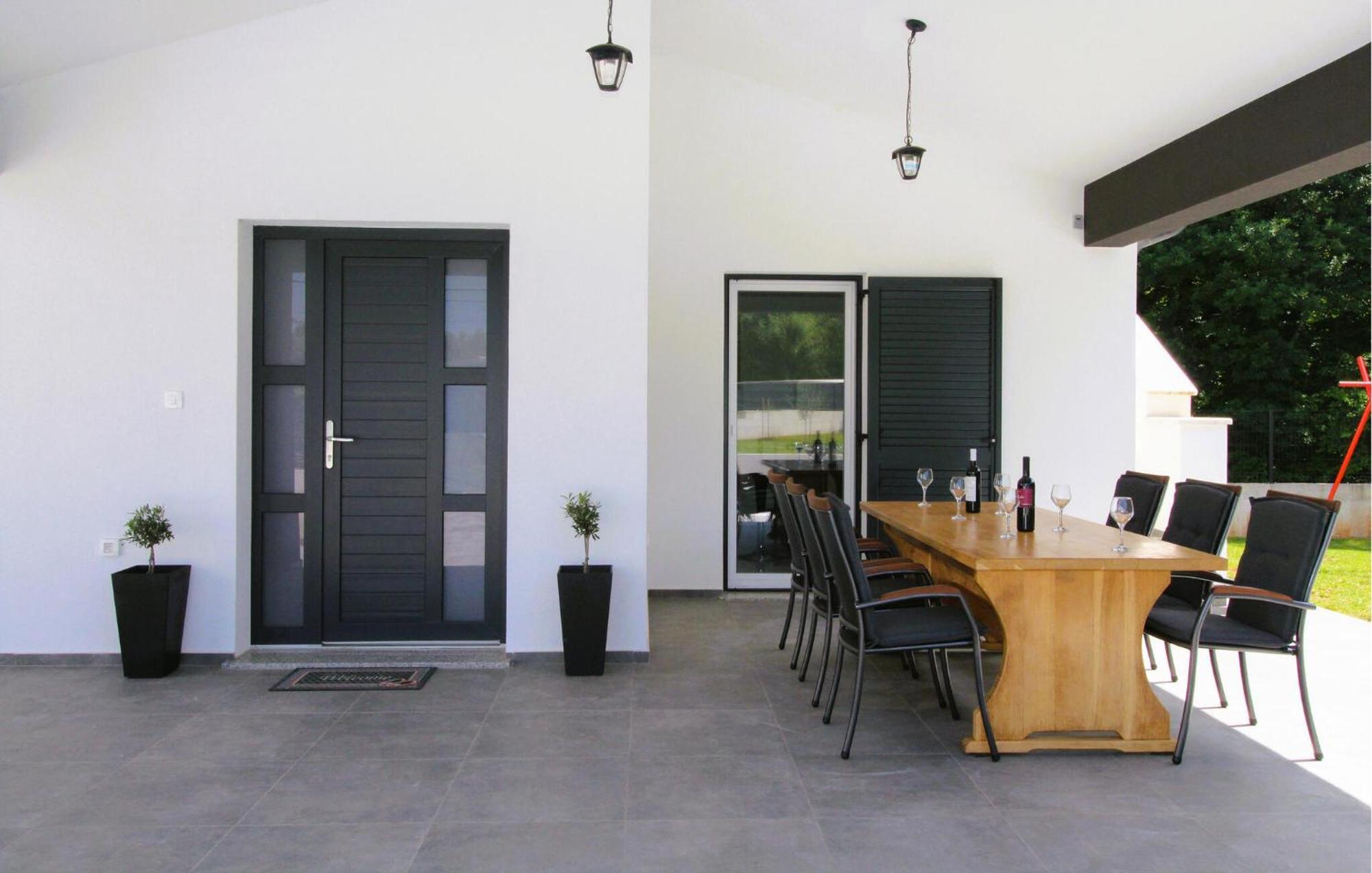 Gorgeous Home In Labin With Kitchen 外观 照片